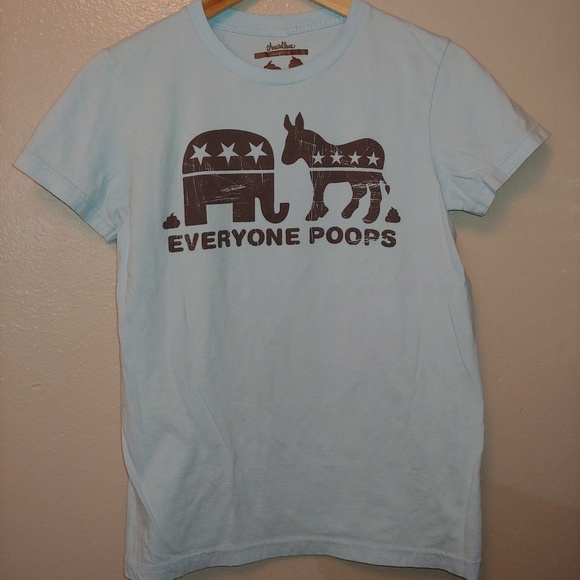 Threadless Other - 🦌 Threadless Everyone Poops Graphic Tee